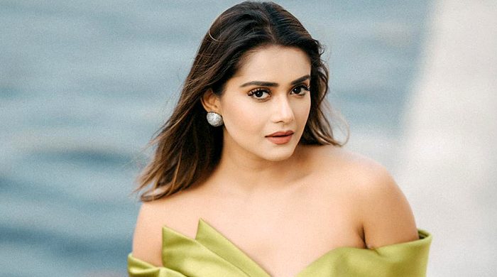 সরাসরি টালিউডের সিনেমায় তানজিন তিশাকে দেখা যাবে